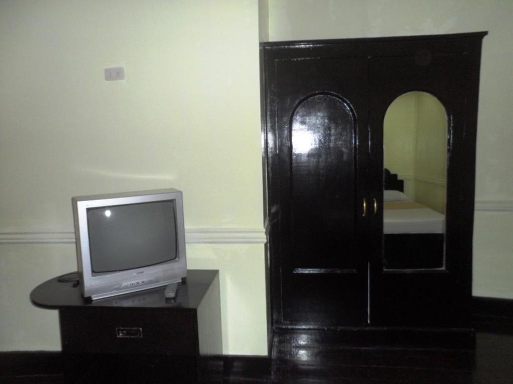 เวสต์ แกรนด์ สวีท Hotel Bohol ห้อง รูปภาพ